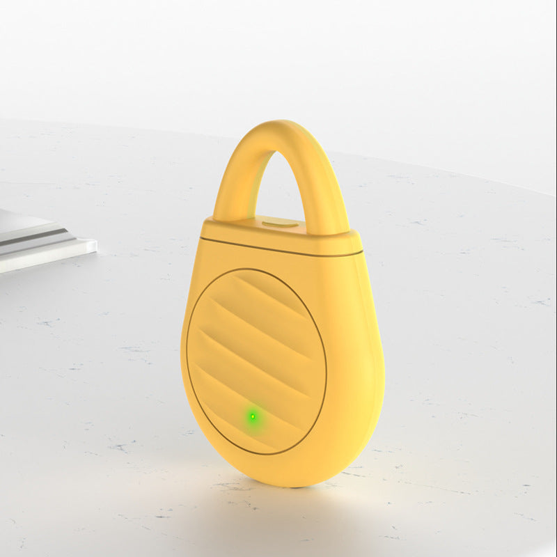 🐦No more trouble from birds, beasts and locusts！Portable Ultrasonic Bird Repellent Keychain